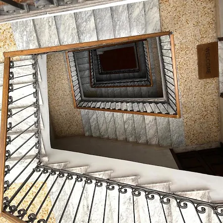 The Artist's Nest - Trastevere- Rom